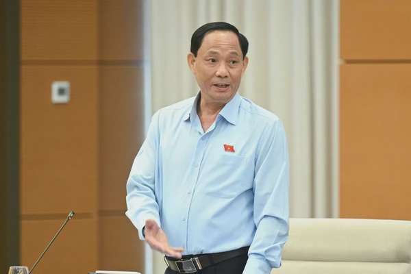 Phó Chủ tịch Quốc hội Trần Quang Phương