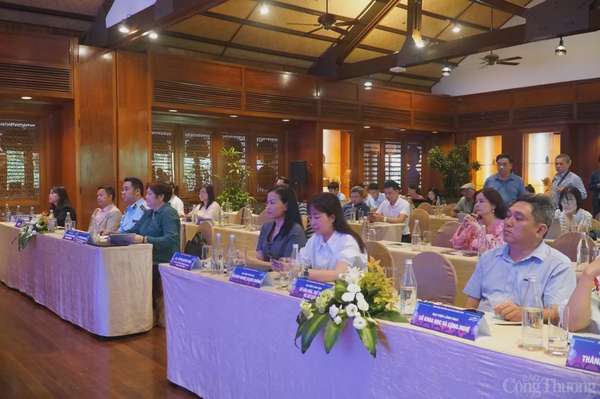 ưu đãi trong ngày hội khuyến mại hàng hiệu Đà Nẵng
