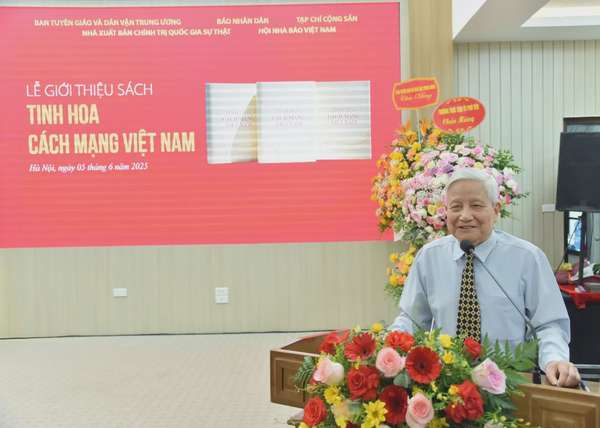 Nhà báo lão thành Hà Đăng