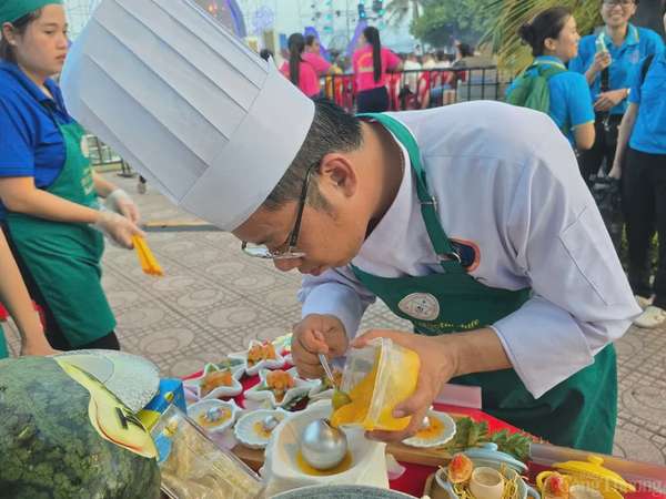 Ngày hội lớn tôn vinh tinh hoa Yến sào Khánh Hòa