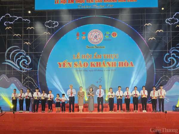 Ngày hội lớn tôn vinh tinh hoa Yến sào Khánh Hòa