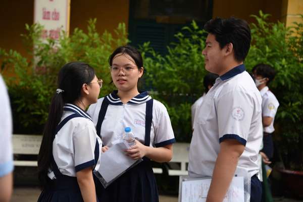 TP. Hồ Chí Minh: Hơn 76.000 thí sinh hoàn thành ngày TP. Hồ Chí Minh: Hơn 76.000 thí sinh hoàn thành ngày