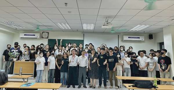 Nắm chắc quy định pháp luật để vững bước vào môi trường số