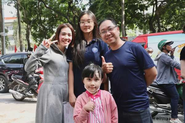Hà Nội: Cả nhà treo thưởng nếu con đỗ nguyện vọng một Hà Nội: Cả nhà treo thưởng nếu con đỗ nguyện vọng một