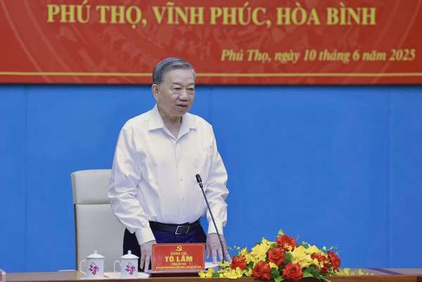 Tổng Bí thư: Kiện toàn bộ máy, chuẩn bị tốt cho hợp nhất 3 tỉnh