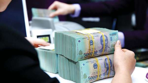 Lo giá nhà ngược chiều lãi suất