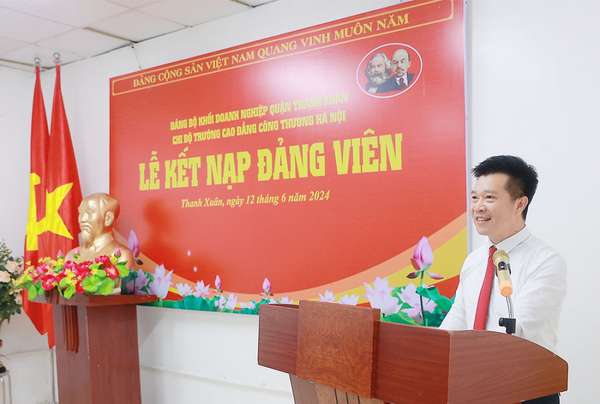 Đảng bộ Khối Doanh nghiệp quận Thanh Xuân: Lần đầu kết nạp đảng viên là học sinh