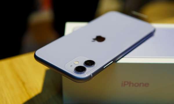 Giá iPhone 11 mới nhất giữa tháng 2/2023: Cú 