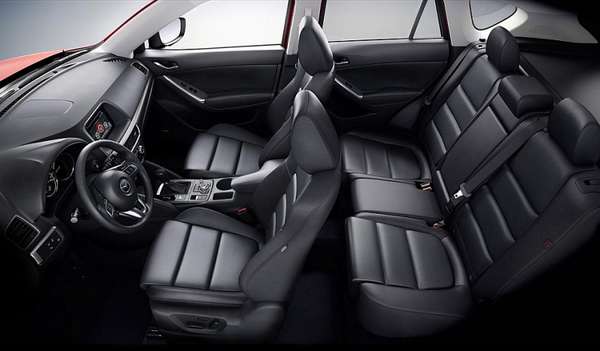 Giá xe Mazda CX-5 ngày 14/2: Công nghệ hàng đầu phân khúc, ưu đãi 100% phí trước bạ