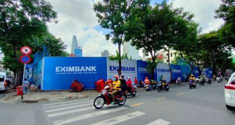 Công bố thông tin nhân sự nhưng không báo cáo, Eximbank nói gì?