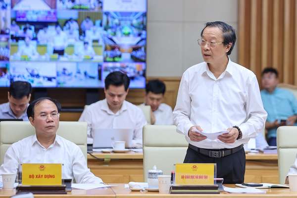 Thủ tướng: Chậm nhất tới 2027 phải thiết kế, chế tạo, kiểm thử một số chíp bán dẫn cần thiết- Ảnh 7. Thủ tướng: Chậm nhất tới 2027 phải thiết kế, chế tạo, kiểm thử một số chíp bán dẫn cần thiết- Ảnh 7.