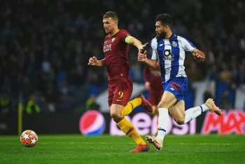 Lịch thi đấu bóng đá ngày 20/2: AS Roma đấu với Porto