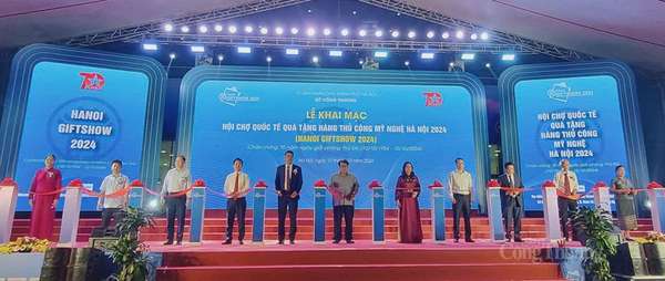 Khai mạc Hội chợ quốc tế Quà tặng hàng thủ công mỹ nghệ Hà Nội 2024 - Hanoi Giftshow 2024