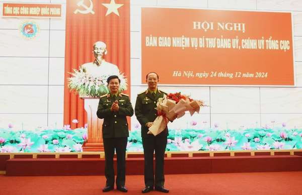 Nhân sự 24/12: Bổ nhiệm Ủy viên Hội đồng quản lý Bảo hiểm xã hội