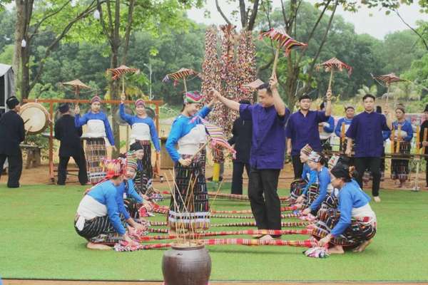 'Vui Tết Độc lập' tại Làng Văn hoá - Du lịch các dân tộc Việt Nam có gì đặc biệt?