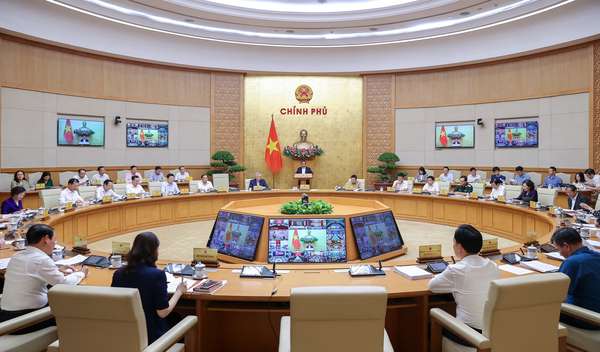 Thủ tướng yêu cầu kiên định mục tiêu, thực hiện '3 tăng tốc'- Ảnh 14. Thủ tướng yêu cầu kiên định mục tiêu, thực hiện '3 tăng tốc'- Ảnh 14.