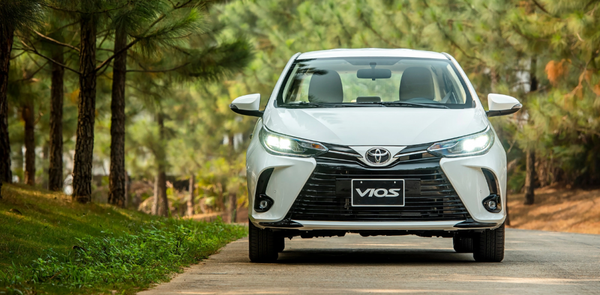Lượng xe Toyota tiêu thụ tại Việt Nam giảm mạnh trong tháng 3