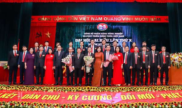 Nâng cao đạo đức cách mạng cho cán bộ, đảng viên của đảng bộ Agribank theo tư tưởng Hồ Chí Minh