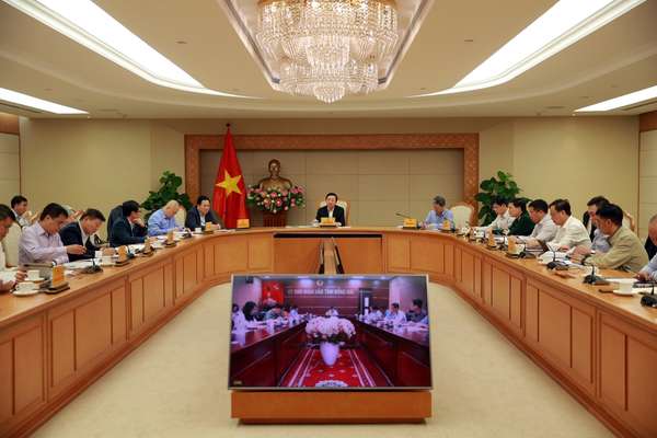 Phó Thủ tướng Trần Hồng Hà chỉ đạo tại cuộc họp. Ảnh: VGP