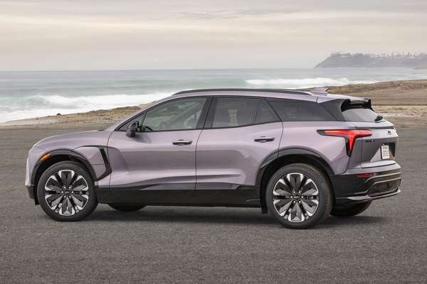 Chevrolet Blazer EV RS 2024: Có nên xuống tiền với mức giá khởi điểm 1,5 tỷ đồng?