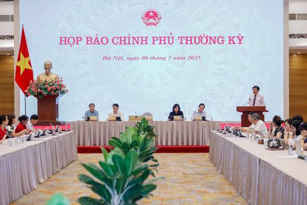 Họp báo Chính phủ tháng 4/2025: Kinh tế Việt Nam giữ vững đà tăng trưởng 