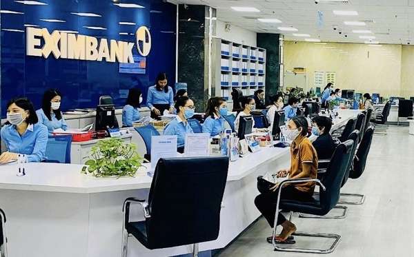 Eximbank mới thực hiện được 28% mục tiêu lãi trước thuế, nợ vay Chính phủ và NHNN tăng vọt lên hơn 2.500 tỷ đồng