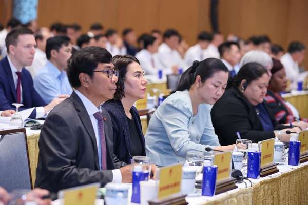 Thủ tướng: Có chính sách ưu tiên, nguồn lực ưu tiên, tín dụng ưu tiên với vùng đồng bào dân tộc thiểu số và miền núi- Ảnh 8. Thủ tướng: Có chính sách ưu tiên, nguồn lực ưu tiên, tín dụng ưu tiên với vùng đồng bào dân tộc thiểu số và miền núi- Ảnh 8.