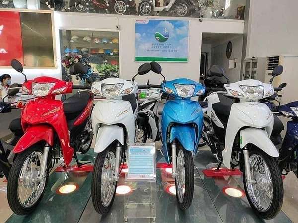 Điều gì khiến mẫu xe máy phổ thông nhập từ ThaiLan được đội giá ngang Honda SH?