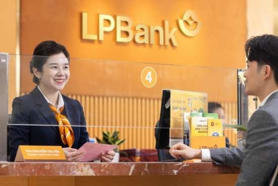 Lãi suất ngân hàng hôm nay 31/10: LPBank điều chỉnh giảm lãi suất huy động ở nhiều kỳ hạn