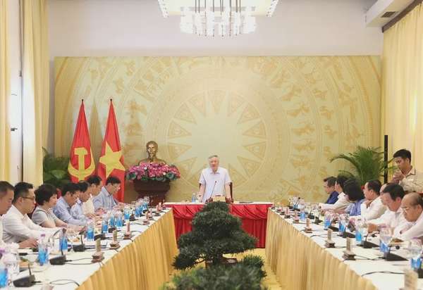 Phó Thủ tướng Thường trực Chính phủ Nguyễn Hòa Bình nhấn mạnh, phải hết sức chú ý đến công tác chuẩn bị nhân sự cho TTTC - Ảnh: VGP/Nguyễn Hoàng