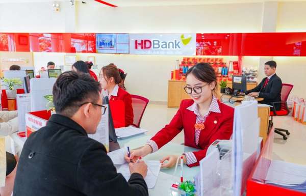 Bản tin tài chính – ngân hàng 13/12: Agribank thay đổi nhân sự cấp cao, LPBank và ACB cảnh báo nguy cơ lừa đảo