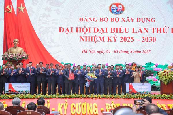 Thủ tướng: Đột phá phát triển các phương thức giao thông, thúc đẩy giao thông xanh và đô thị thông minh- Ảnh 8. Thủ tướng: Đột phá phát triển các phương thức giao thông, thúc đẩy giao thông xanh và đô thị thông minh- Ảnh 8.