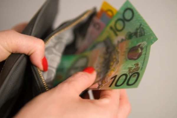 Tỷ giá AUD hôm nay 1/5/2024: Giá đô Úc bất ngờ giảm đồng loạt