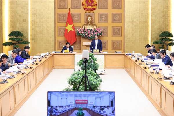 Thủ tướng Phạm Minh Chính chủ trì cuộc họp trực tuyến của Thường trực Chính phủ với lãnh đạo Thành phố Hồ Chí Minh về nội dung Đề án xây dựng Nghị quyết của Quốc hội thay thế Nghị quyết số 54/2017/QH14 về thí điểm cơ chế, chính sách đặc thù phát triển Thành phố - Ảnh: VGP