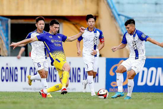 Lịch thi đấu trực tiếp vòng 16 V-League 2023/2024: Hà Tĩnh-Quảng Nam, SLNA-Hà Nội, Thanh Hóa-Bình Định, CAHN-Nam Định, Hải Phòng-TP.HCM