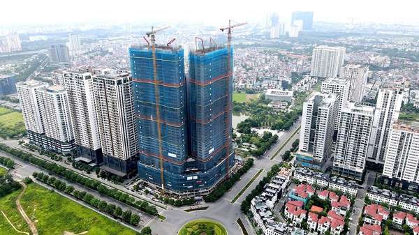 Vợ Chủ tịch Taseco Land muốn gom thêm 2 triệu cổ phiếu TAL