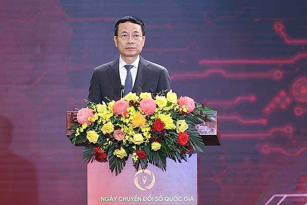 Bộ trưởng Bộ Thông tin và Truyền thông Nguyễn Mạnh Hùng phát biểu tại sự kiện - Ảnh: VGP/Nhật Bắc