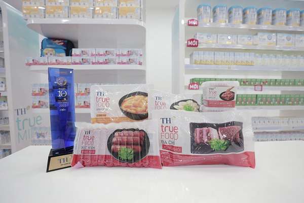 Bộ sản phẩm TH true FOOD Bếp Việt - Người nội trợ tử tế đã xuất sắc đạt Top 10 Sản phẩm được người tiêu dùng chọn lựa trong Nhóm ngành Nông sản, Thực phẩm, Đồ uống