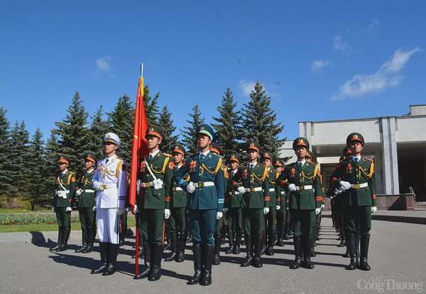 Chùm ảnh: Đoàn Quân đội nhân dân Việt Nam chuẩn bị cho buổi tổng duyệt tại Quảng trường Đỏ Chùm ảnh: Đoàn Quân đội nhân dân Việt Nam chuẩn bị cho buổi tổng duyệt tại Quảng trường Đỏ