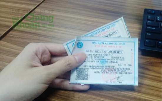 Hà Nội dừng phát hành thẻ bảo hiểm y tế bằng giấy từ 15/10/2023