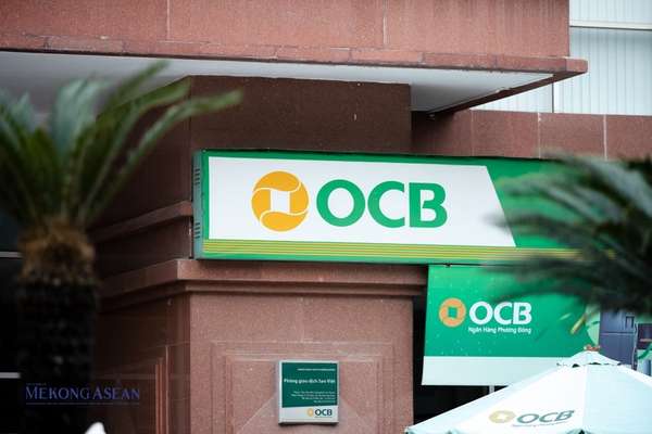 Vợ sếp lớn OCB bán thêm nửa triệu cổ phiếu