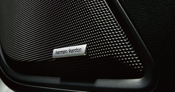 Hệ thống âm thanh trên Subaru Outback 2023 là loại 12 loa cao cấp từ Harman/Kardon với tổng công suất 576W mang đến trải nghiệm âm thanh sống động và khác biệt. 
