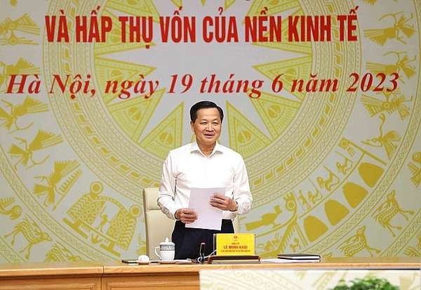 Phó Thủ tướng Lê Minh Khái: Khơi thông dòng vốn, tăng cường khả năng tiếp cận tín dụng của doanh nghiệp và hấp thụ vốn của nền kinh tế. Ảnh VGP