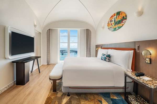 Các phòng tại khách sạn tái hiện vẻ đẹp của những thị trấn ven biển nước Ý