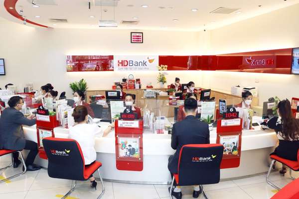 Phó tổng Giám đốc HDBank hoàn tất mua vào 160.000 cổ phiếu HDB