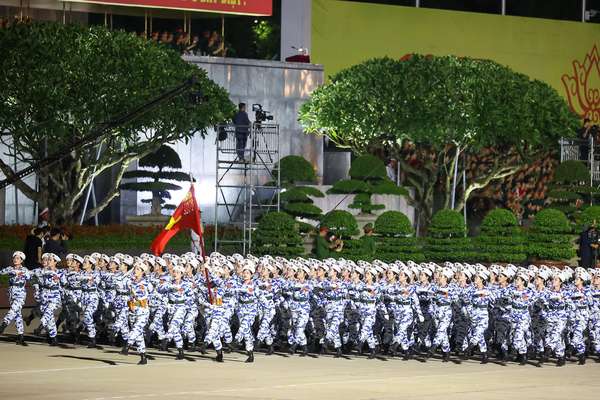 Tổng hợp luyện diễu binh, diễu hành A80 lần thứ nhất tại Quảng trường Ba Đình thành công tốt đẹp- Ảnh 6. Tổng hợp luyện diễu binh, diễu hành A80 lần thứ nhất tại Quảng trường Ba Đình thành công tốt đẹp- Ảnh 6.