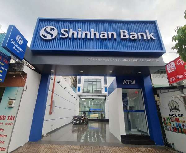 Chuyển động ngân hàng 5/11: Saigonbank tái cấu trúc nhân sự, NHNN có tân Vụ trưởng Vụ Tổ chức cán bộ,...