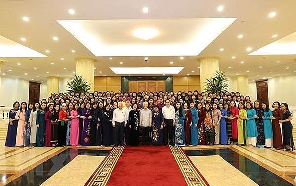 Tổng Bí thư gặp mặt Nhóm Nữ Đại biểu Quốc hội Việt Nam khóa XV
