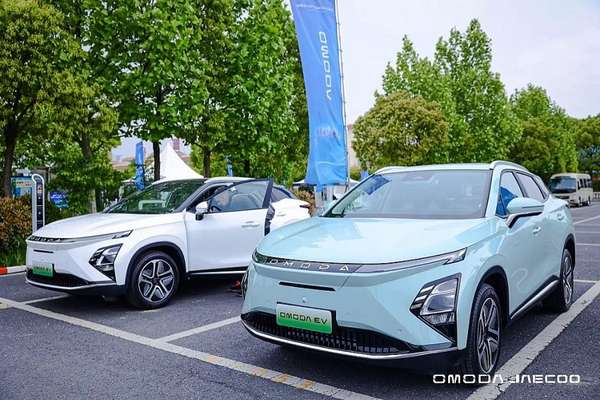 Mẫu ô tô này chính là phiên bản thuần điện của SUV cỡ B OMODA 5, sẽ chính thức ra mắt tại Việt Nam vào tháng 8 tới. 