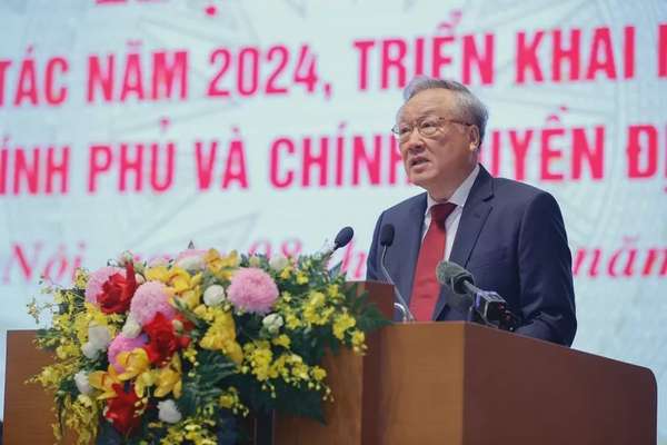 Chính phủ đặt mục tiêu năm 2025 tăng trưởng trên 8%